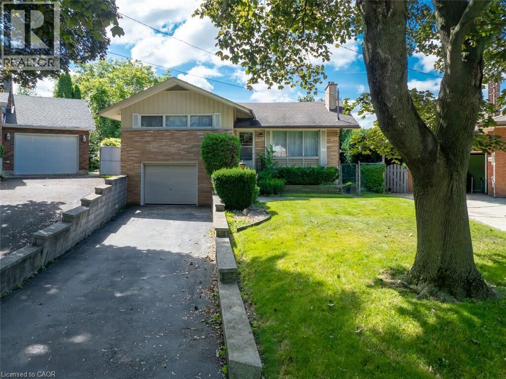 Property Photo:  20 Keen Court  ON L8T 1W6 