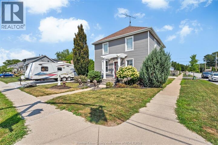 Property Photo: 858 Lesperance ON M8N 1W7