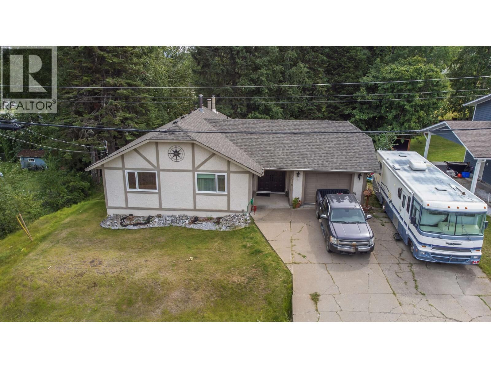 Property Photo:  3018 Glade Road  BC V2K 4C3 