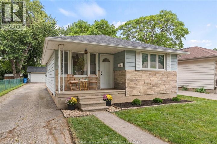 Property Photo:  1776 Glendale Avenue  ON N8T 2N4 