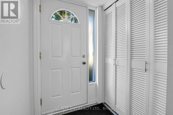 Property Photo:  350 Stowe Court  ON K2K 1Z6 