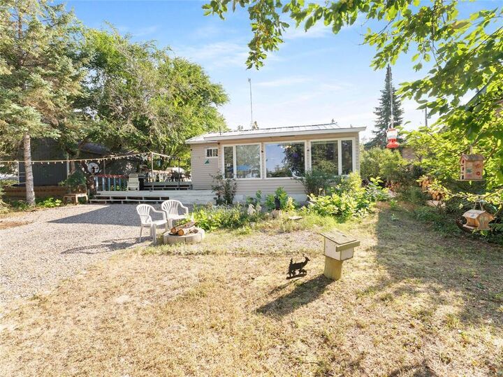 Property Photo: 27 Lester Boulevard MB R0E 0E0