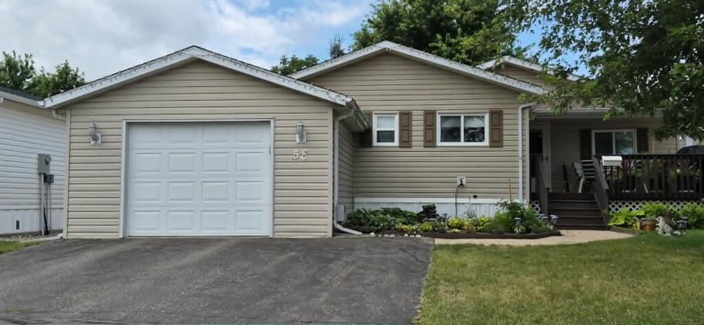 Property Photo:  58 Mockingbird Drive  MB R7C 1C5 