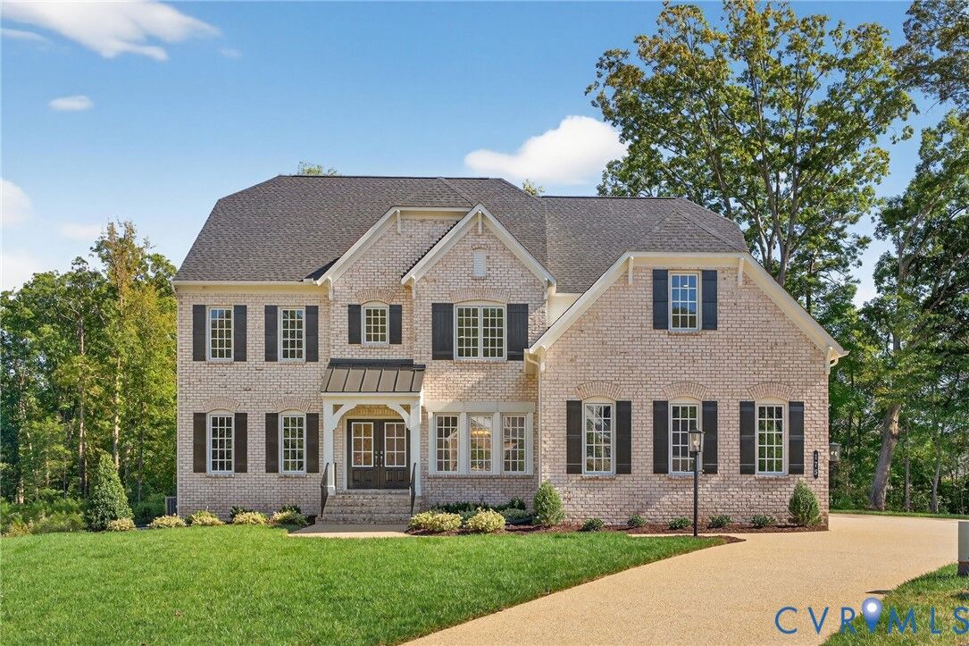 Property Photo:  15248 Johns Trace Circle  VA 23192 