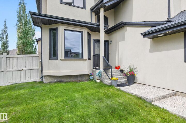 Property Photo:  3006 Montrose Boulevard  AB T4X 0C1 