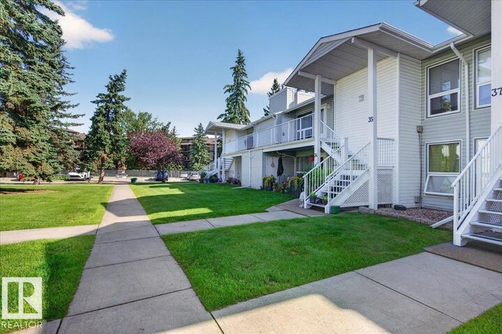 Property Photo:  2115 118 Street NW 35  AB T6J 5N1 