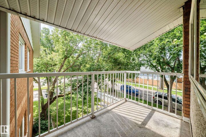 Property Photo: 6120 118 Avenue NW 10 AB T5W 1E8