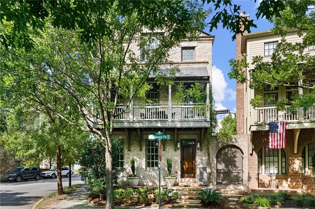 Property Photo:  890 Glenwood Park Drive SE  GA 30316 