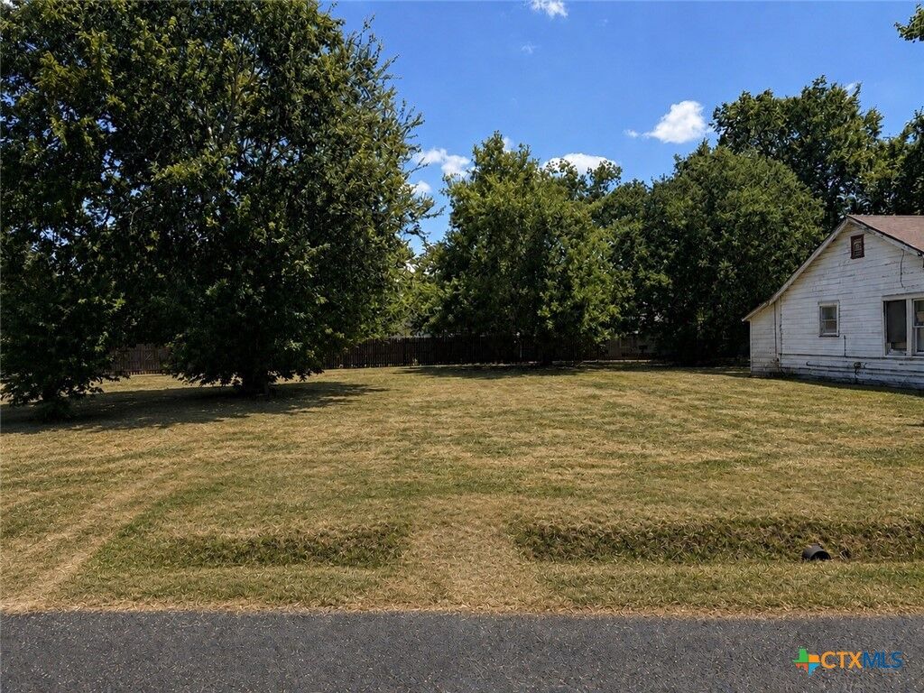 Property Photo: 602 Meyer Street TX 77901