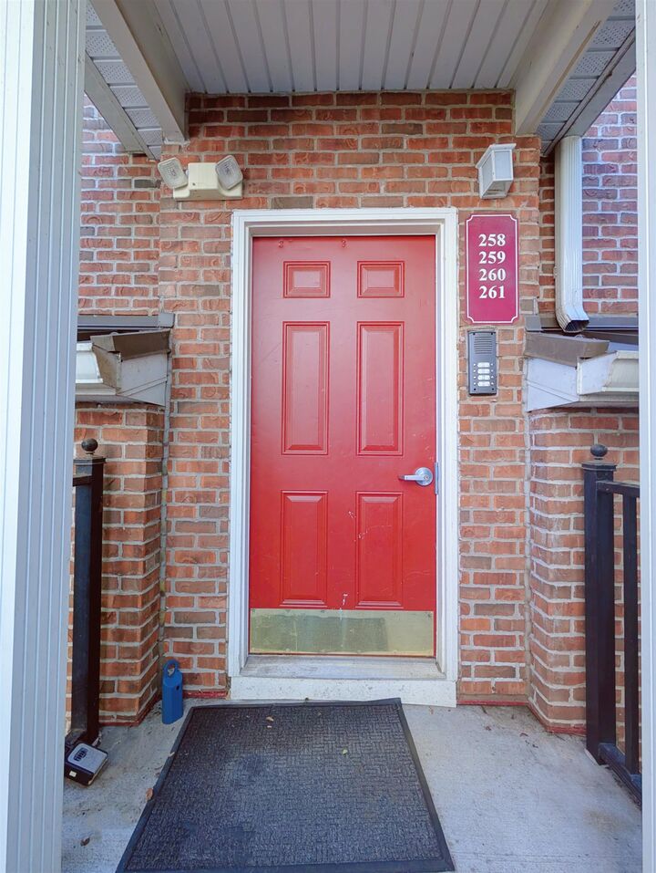 Property Photo:  200 Dey St 258  NJ 07029 