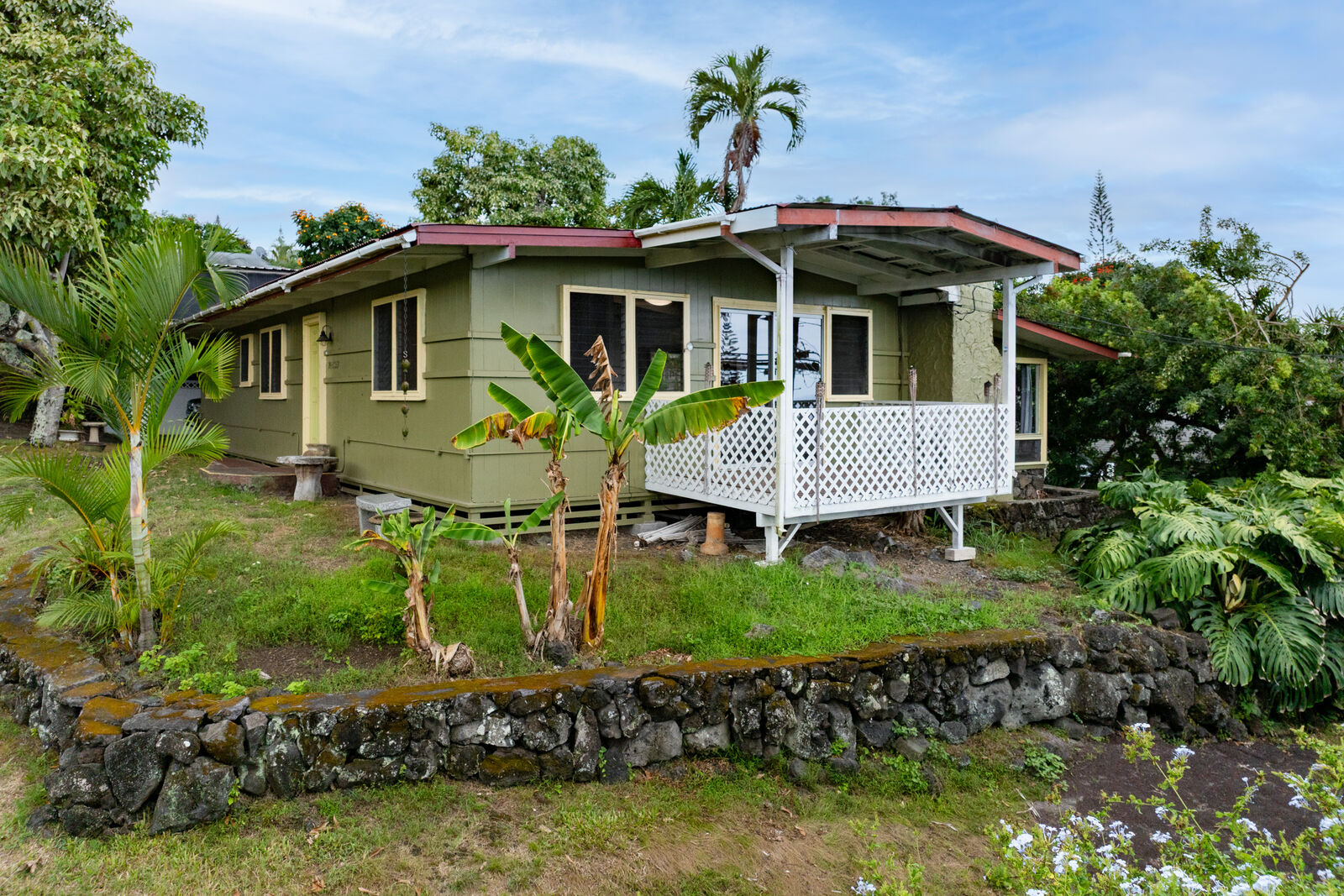 Property Photo: 74-5057 Palani Rd HI 96740