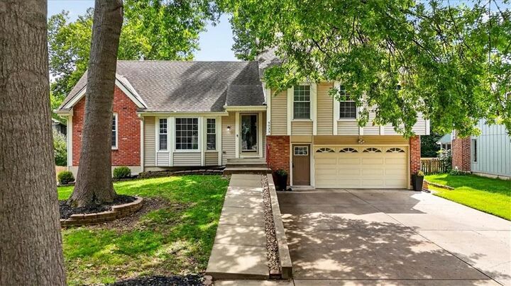 Property Photo:  9033 Greenway Lane  KS 66215 