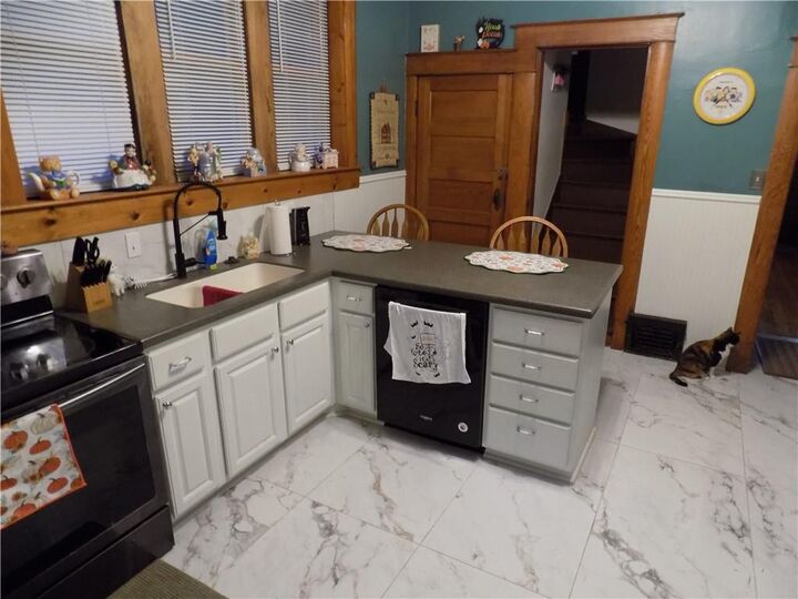 Property Photo: 428 N 21st Street MO 64501