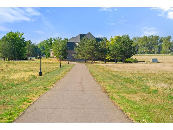 Property Photo: 10040 Niwot Rd CO 80504