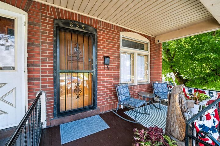 Property Photo:  835 Spring Street  PA 18018 