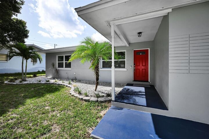 Property Photo: 2003 6th Avenue SW FL 33770