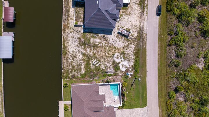 Property Photo: 15068 Aquarius Circle FL 33981