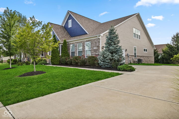 Property Photo: 13996 Finnhorse Drive IN 46032