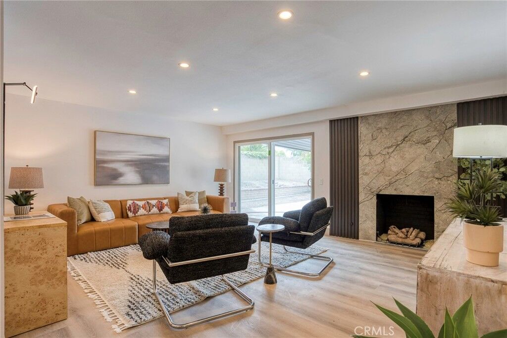 Property Photo:  25112 Northrup Drive  CA 92653 