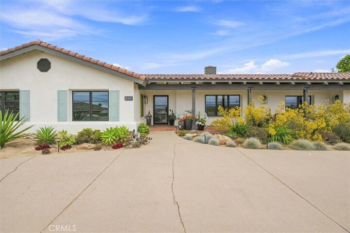Property Photo:  530 Calle Cielo  CA 93444 