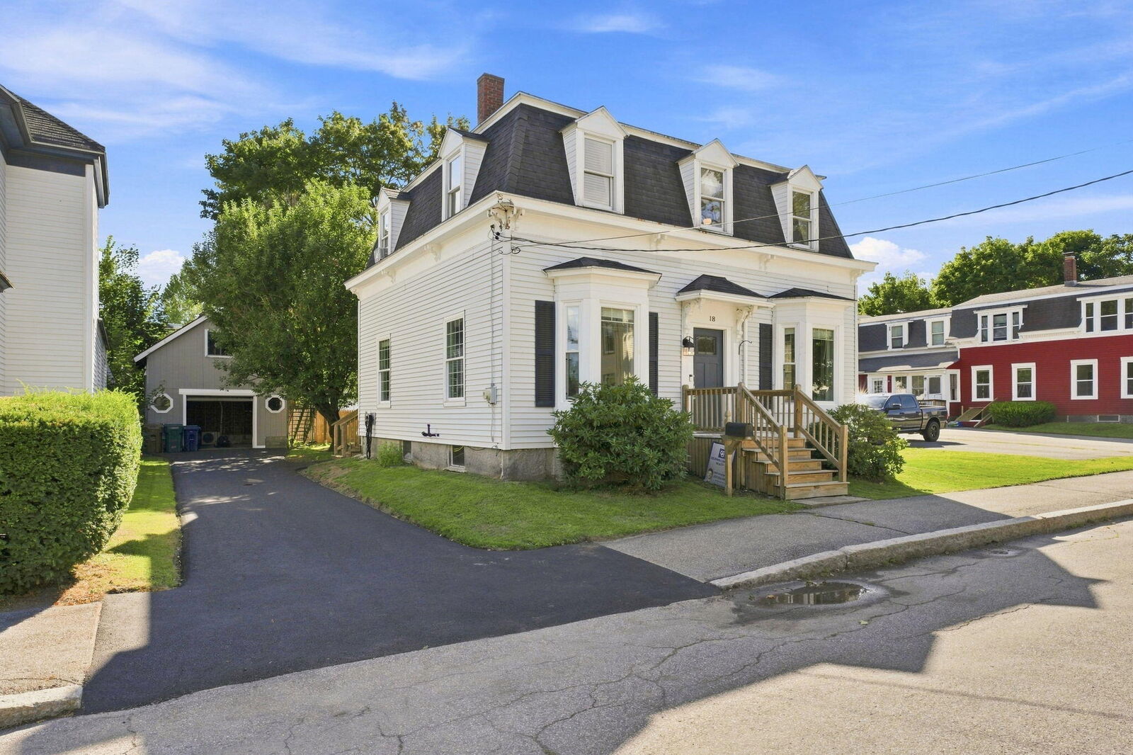 Property Photo:  18 Dyer Street  ME 04072 