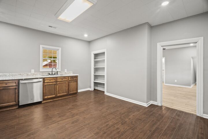 Property Photo:  6081 Lakeview Rd  TN 37172 