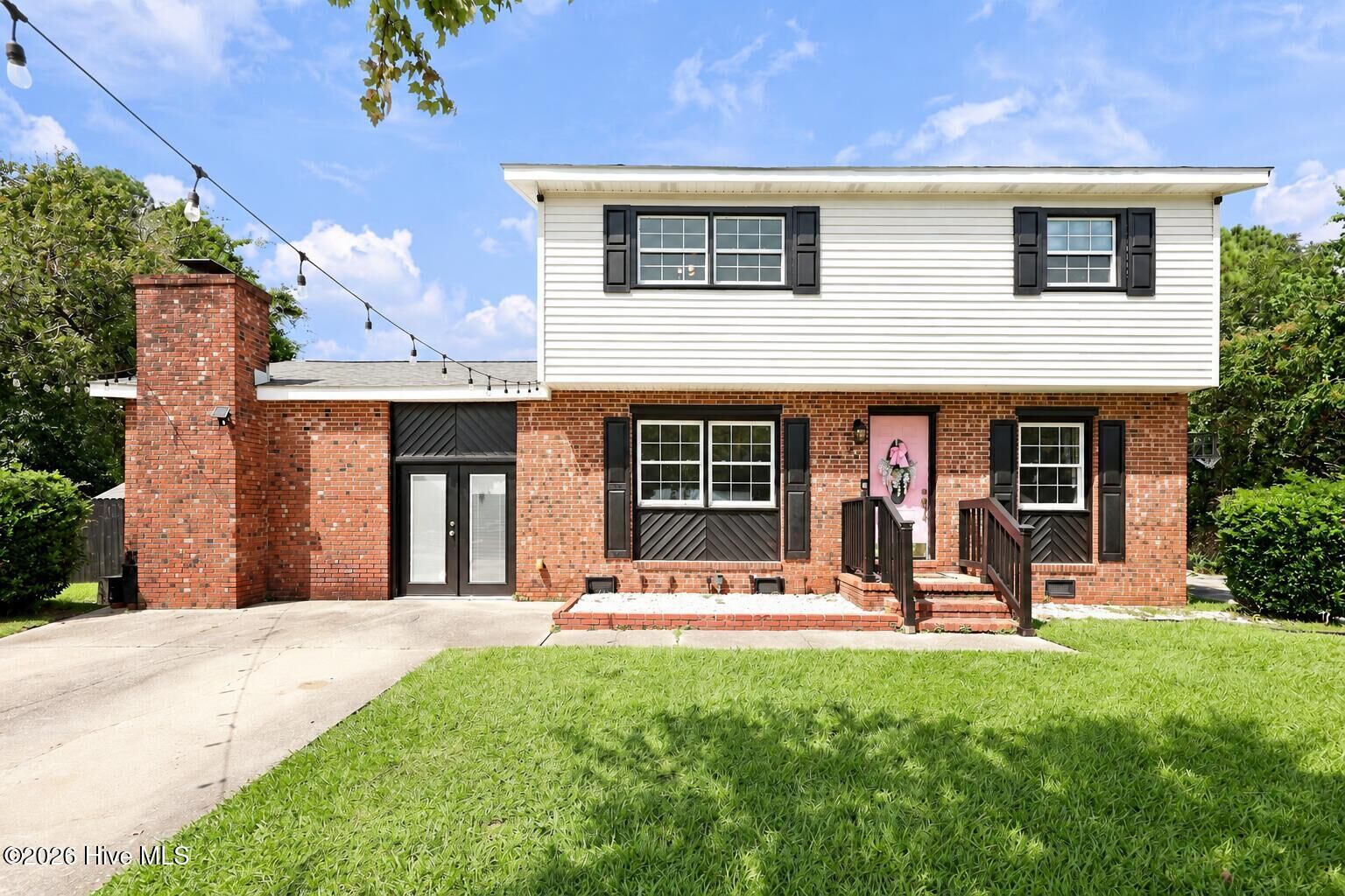 Property Photo:  407 Brynn Marr Road  NC 28546 