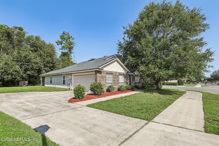 Property Photo:  14030 Redrock Lake Drive  FL 32226 