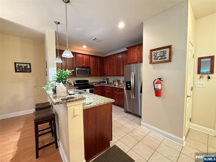 Property Photo:  2113 Ramapo Court  NJ 07457 