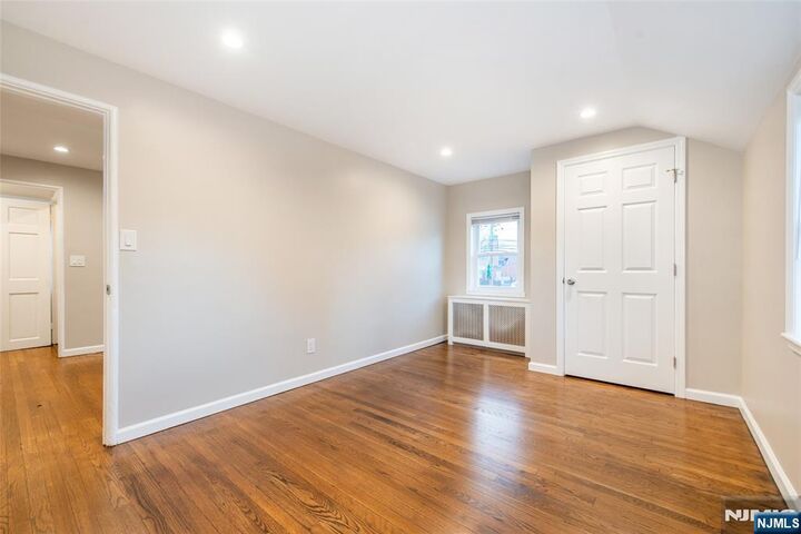 Property Photo:  189 Washington Avenue 2nd Floor  NJ 07643 