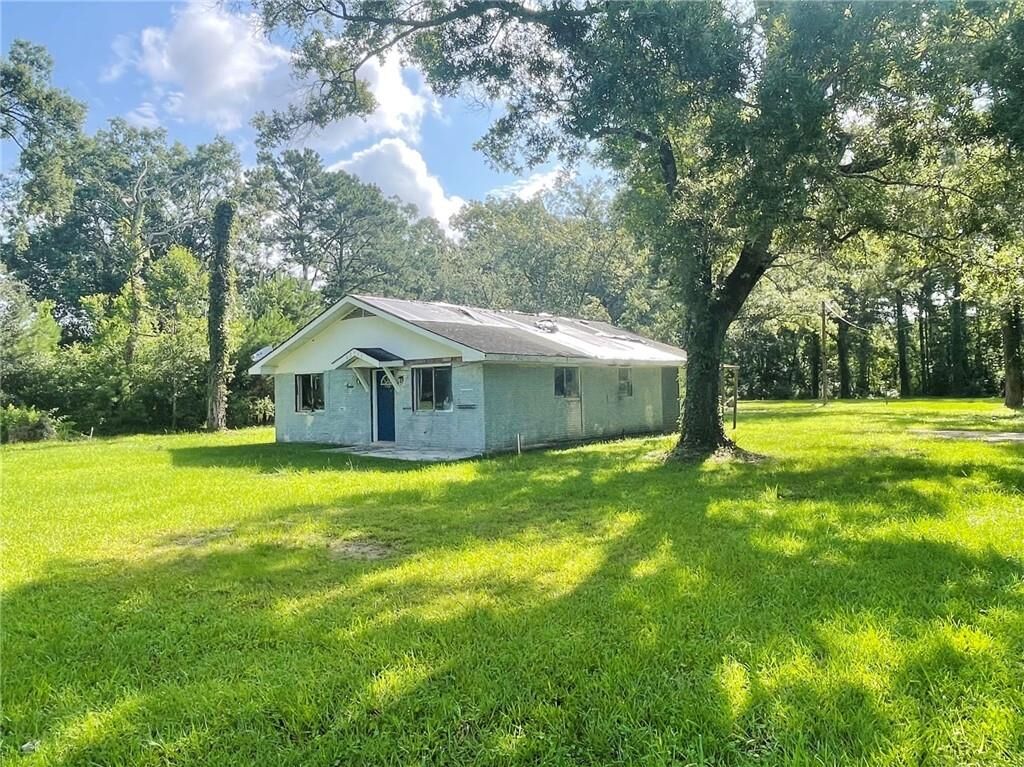 Property Photo:  42660 Mike Cooper Road  LA 70454 