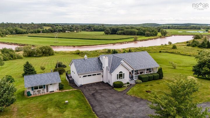 Property Photo: 66 Highway 224 NS B0N 2H0