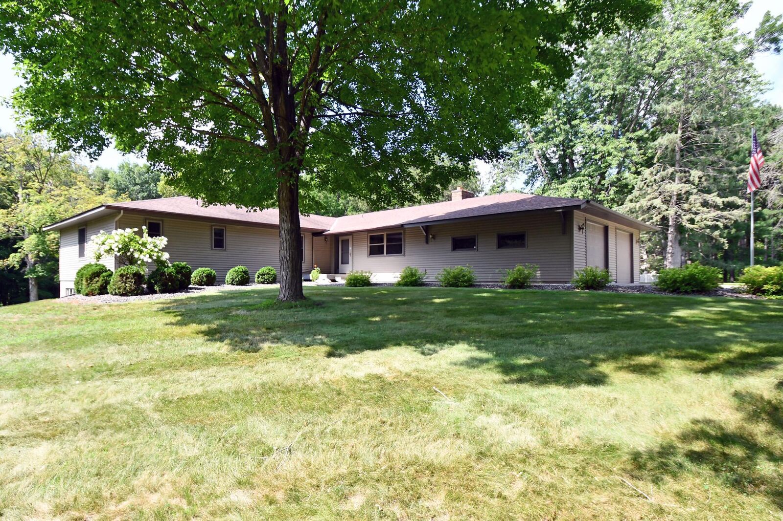 Property Photo: 32050 Park Trail MN 55012