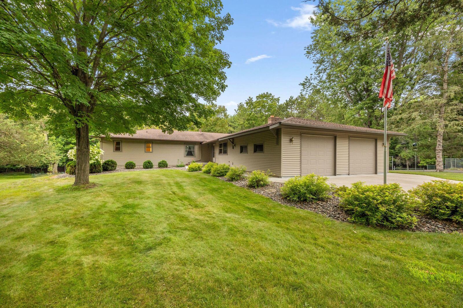 Property Photo: 32050 Park Trail MN 55012