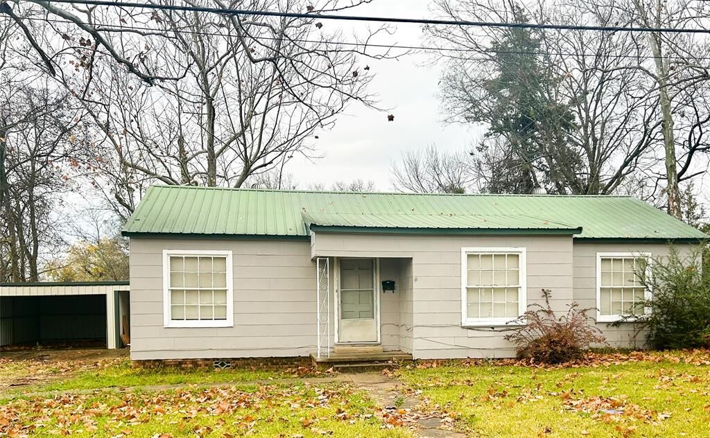 Property Photo:  1701 W Main  TX 75426 