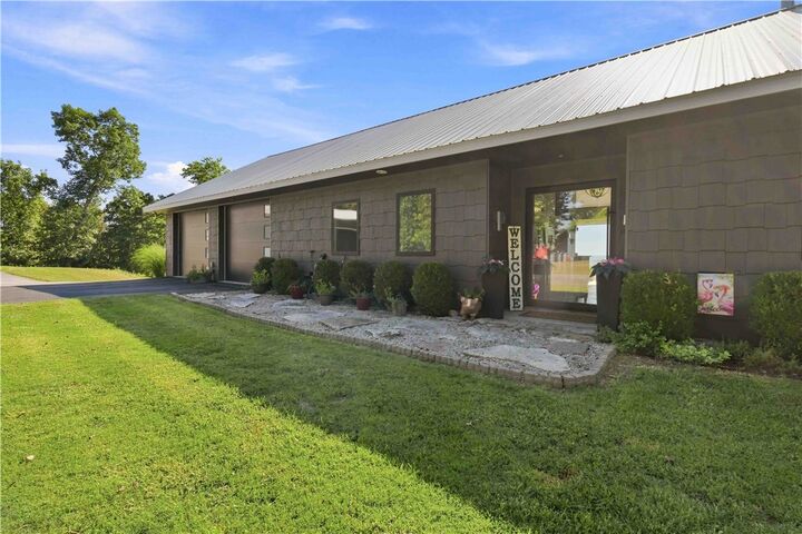 Property Photo:  19658 W Highway 62  AR 72631 