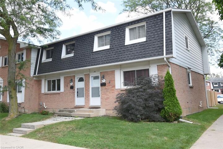 Property Photo: 185 Denistoun Street 116 ON L3C 6J6