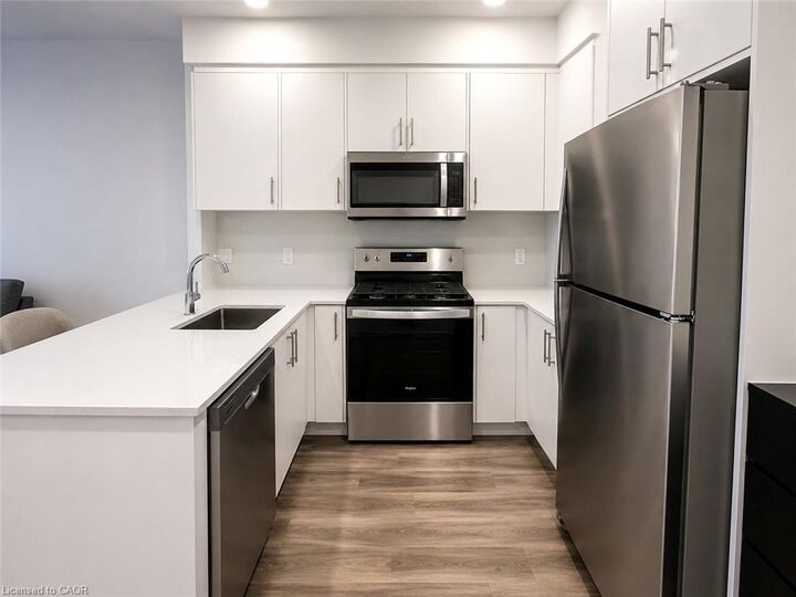 Property Photo:  1100 Lackner Place 216  ON N2A 0M1 