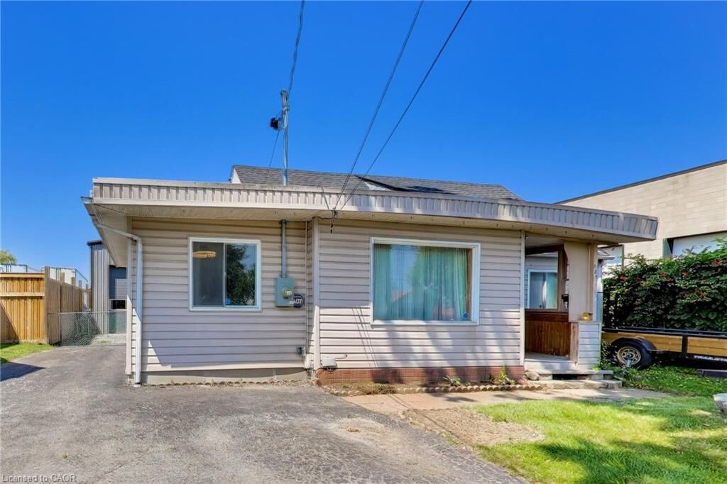 Property Photo:  327 Dewitt Road  ON L8E 2T1 