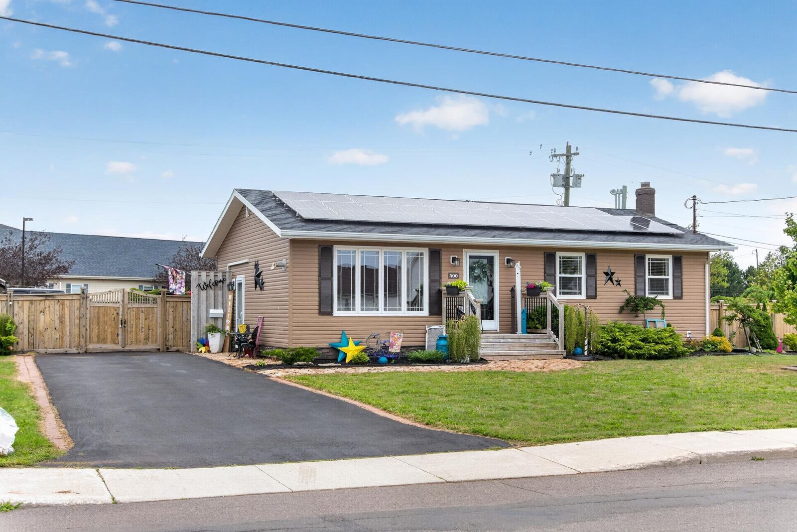 Property Photo:  400 Duke Street  PE C1N 5X5 