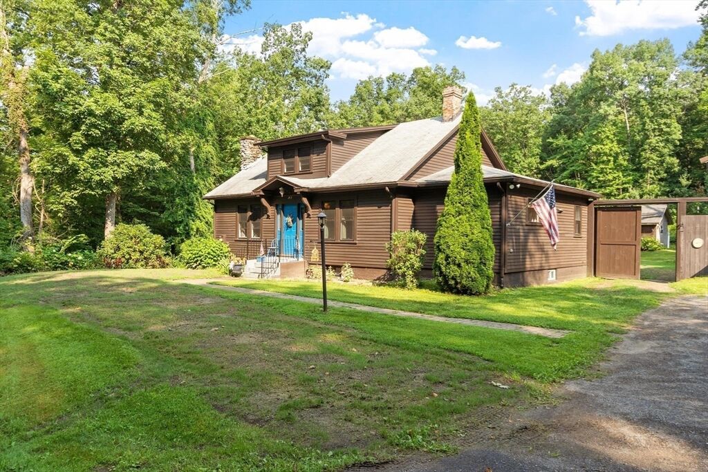 Property Photo:  366 Allen Rd  MA 01007 