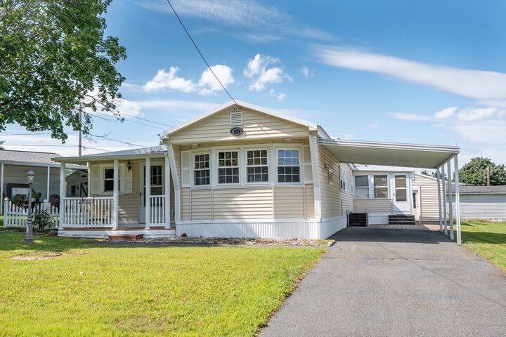 Property Photo:  281 Chauncey Walker St 153  MA 01007 