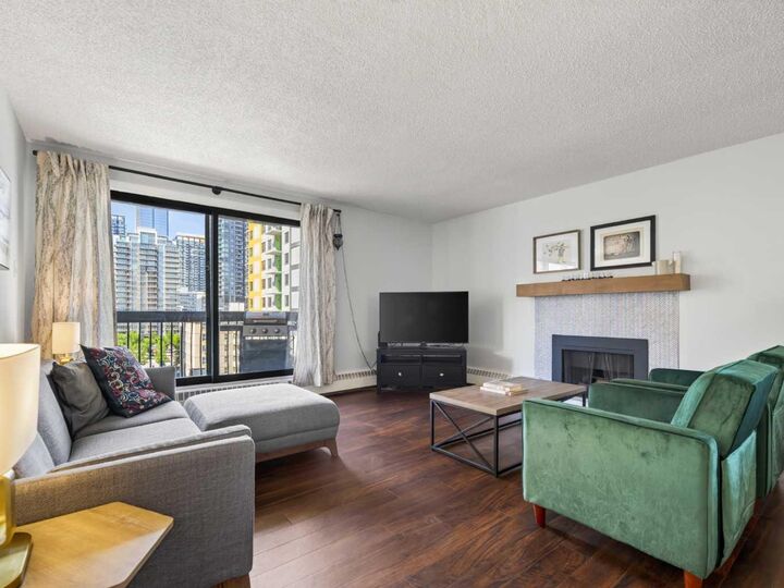 Property Photo:  537 14 Avenue SW 703  AB T2R 0M7 
