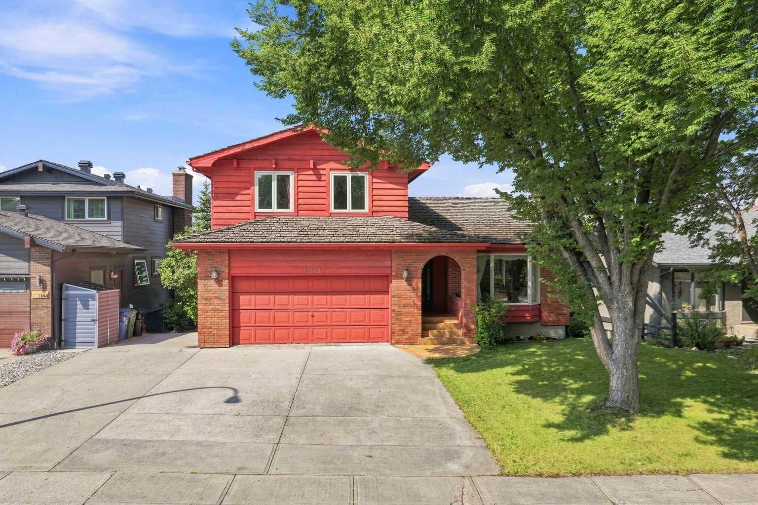 Property Photo: 1148 Edgemont Road NW AB T3A 2J8