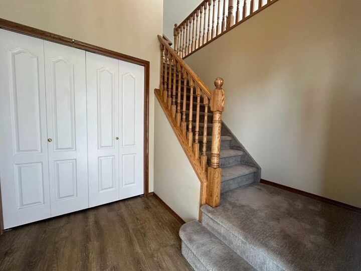 Property Photo: 32 Daines Avenue 22D AB T4R 2Z5