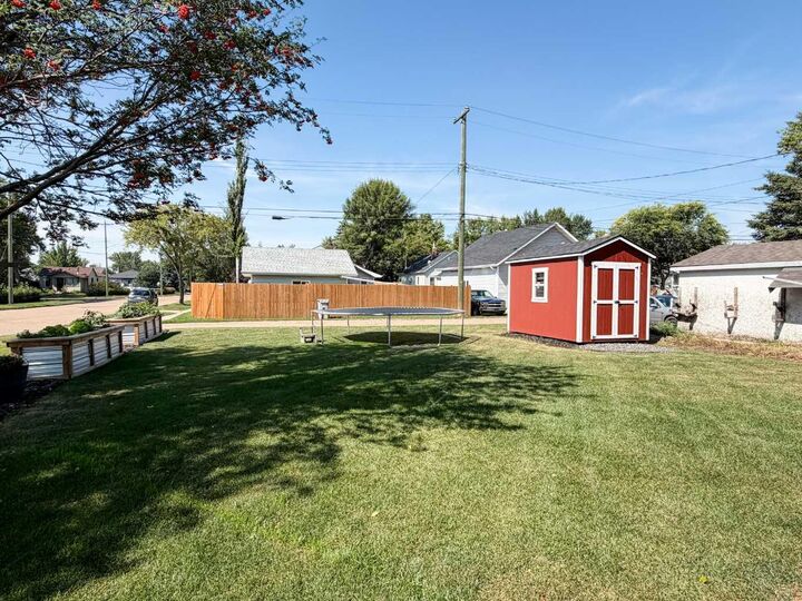 Property Photo:  4802 46 Street  AB T0C 2L2 