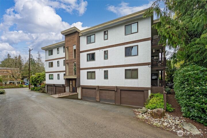 Property Photo: 3505 W Government Way 202 WA 98199