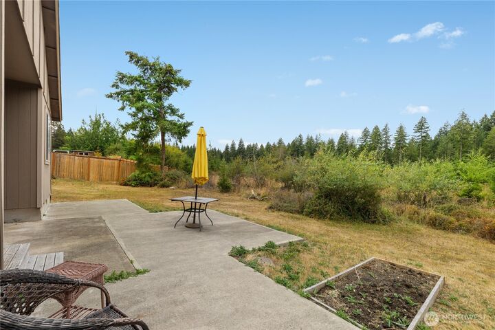 Property Photo:  321 E Penzance Road  WA 98584 