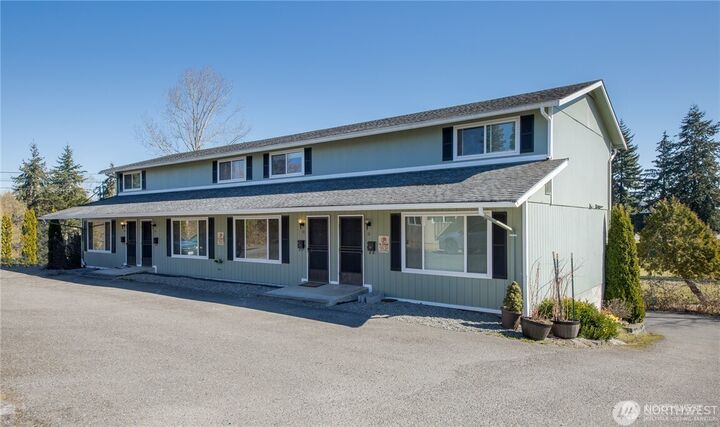 Property Photo: 601 Avenue A 13 WA 96167