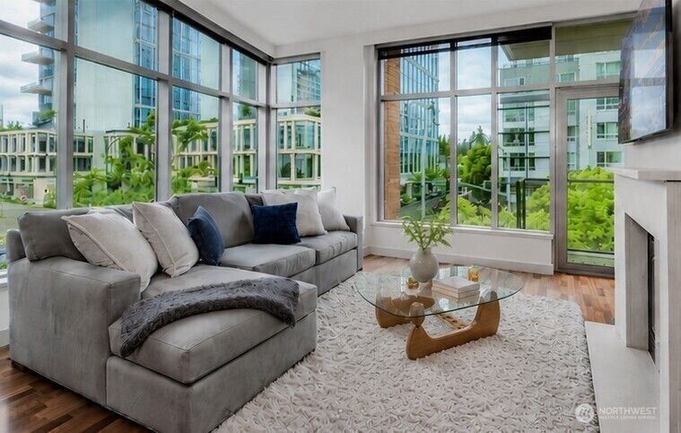 Property Photo:  10610 NE 9th Place 400  WA 98004 